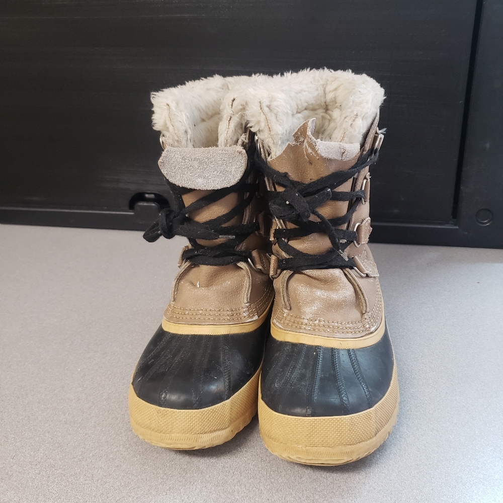 Sorel women's winter brown boots size 7
